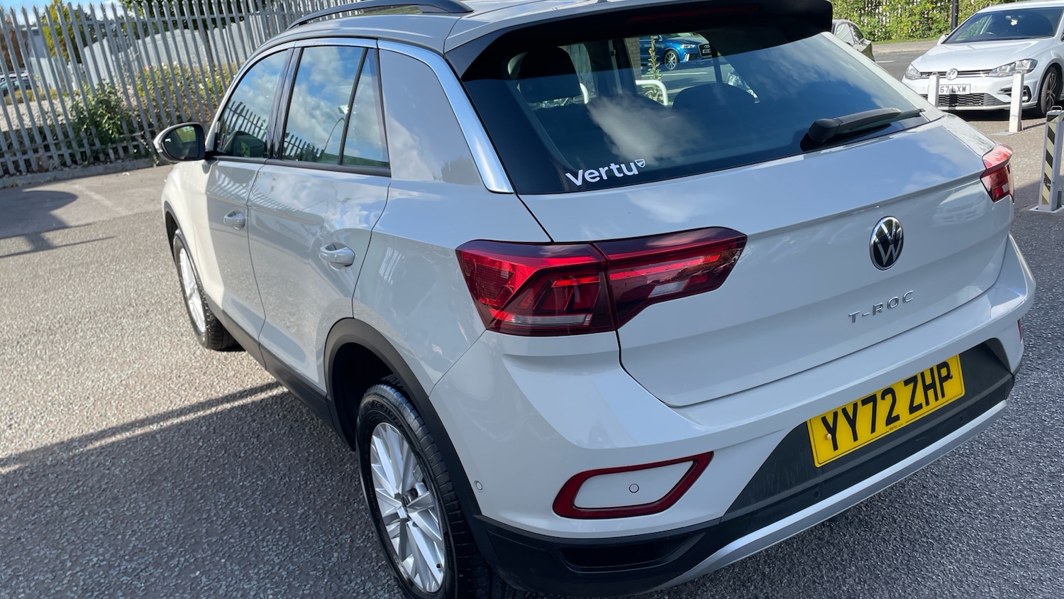 Used Volkswagen T-Roc 2023 for sale - 76329890: Photo 24
