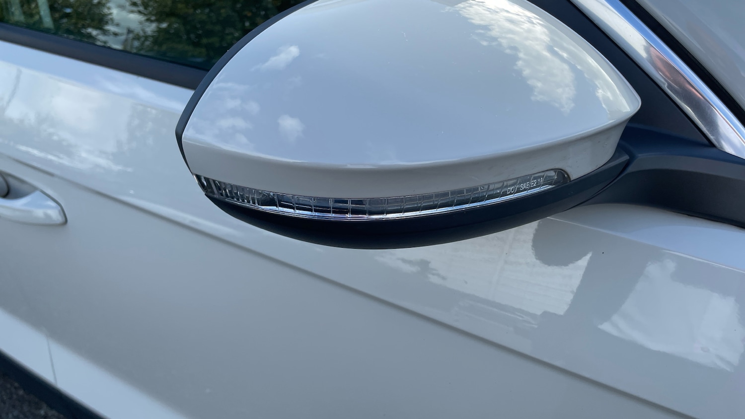 Used Volkswagen T-Roc 2023 for sale - 76329890: Photo 27