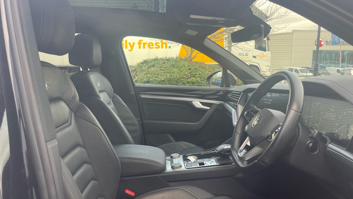 Used Volkswagen Touareg 2021 for sale - 76918144: Photo 15