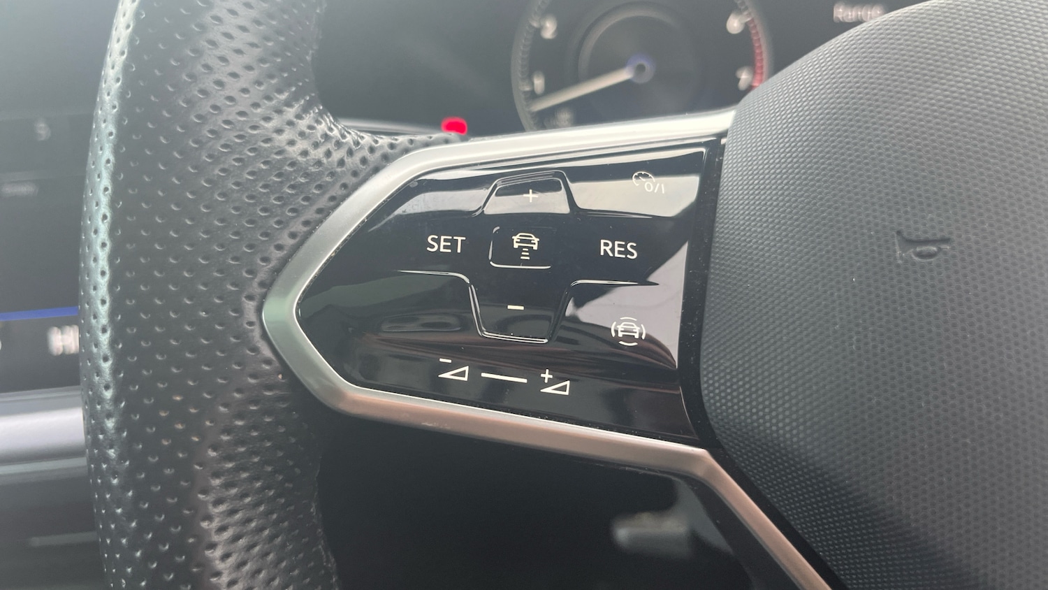 Used Volkswagen Touareg 2021 for sale - 76918144: Photo 17