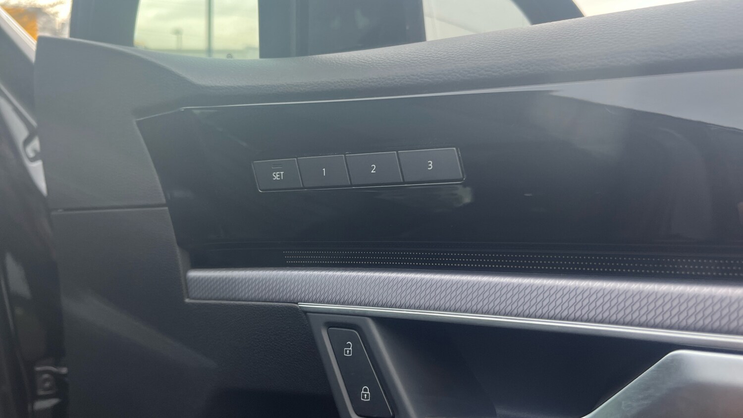 Used Volkswagen Touareg 2021 for sale - 76918144: Photo 29