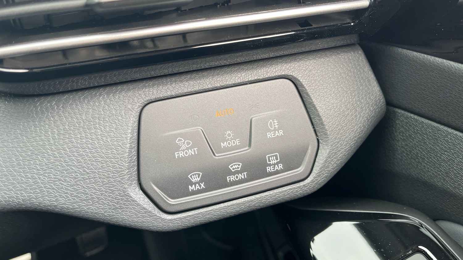 Used Volkswagen ID.4 2025 for sale - 76776316: Photo 37