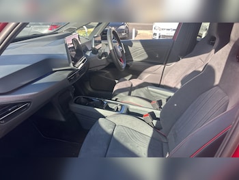 Used Volkswagen ID3 2025 for sale - 76102773: Photo