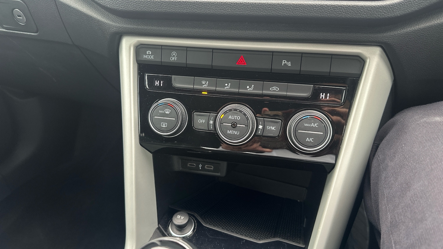 Used Volkswagen T-Roc 2022 for sale - 76252264: Photo 13