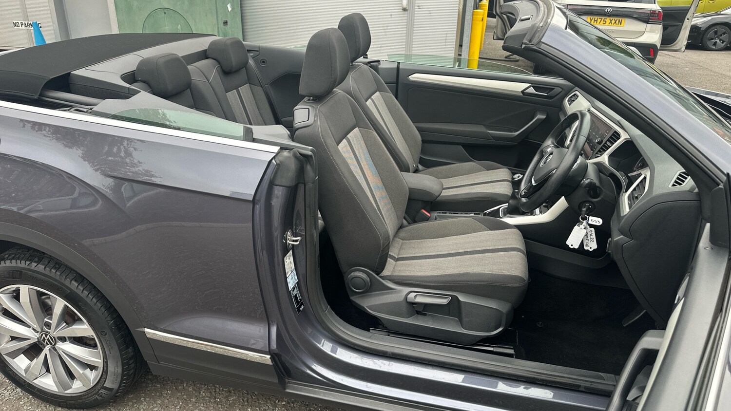 Used Volkswagen T-Roc 2022 for sale - 76252264: Photo 28