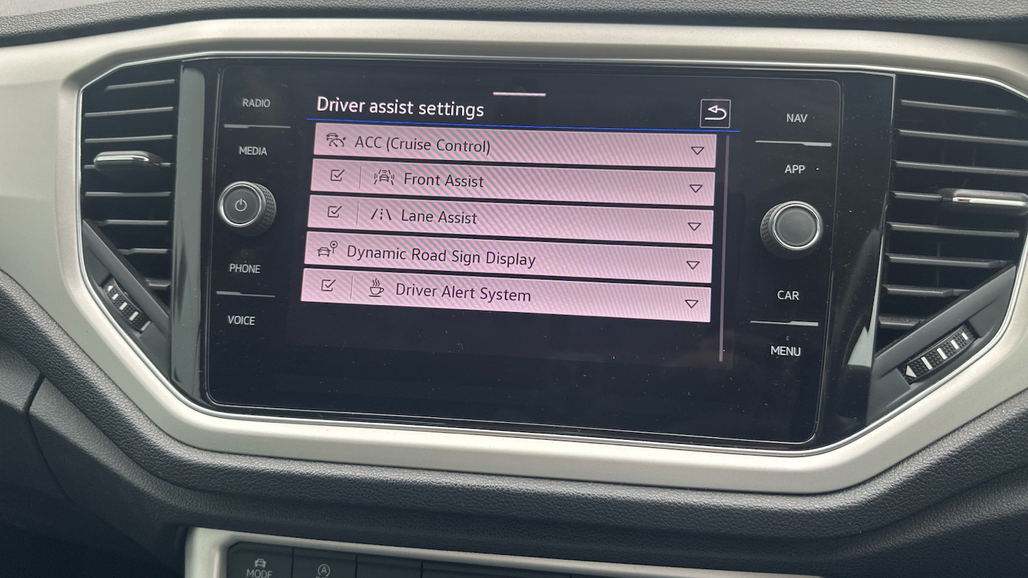 Used Volkswagen T-Roc 2022 for sale - 76252264: Photo 30