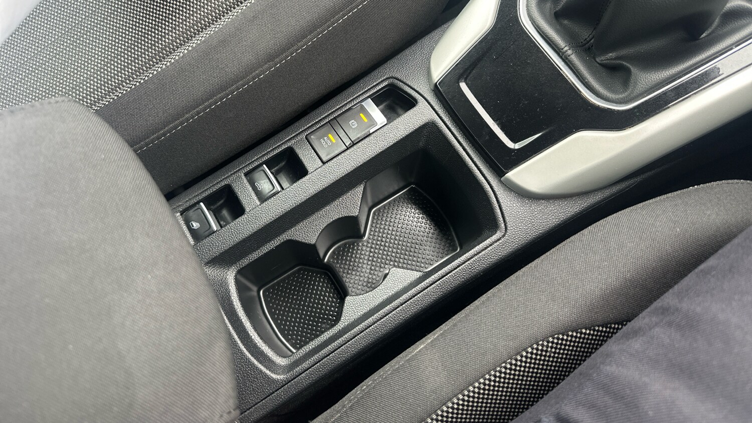 Used Volkswagen T-Roc 2022 for sale - 76252264: Photo 36