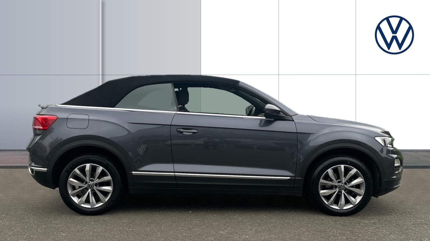 Used Volkswagen T-Roc 2022 for sale - 76252264: Photo 4