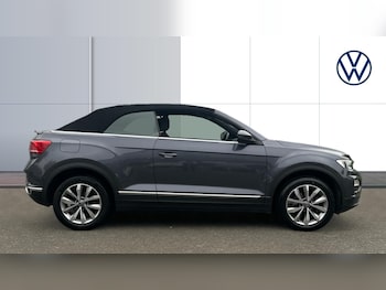 Used Volkswagen T-Roc 2022 for sale - 76252264: Photo