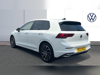 Used Volkswagen Golf 2023 for sale - 75410281: Photo