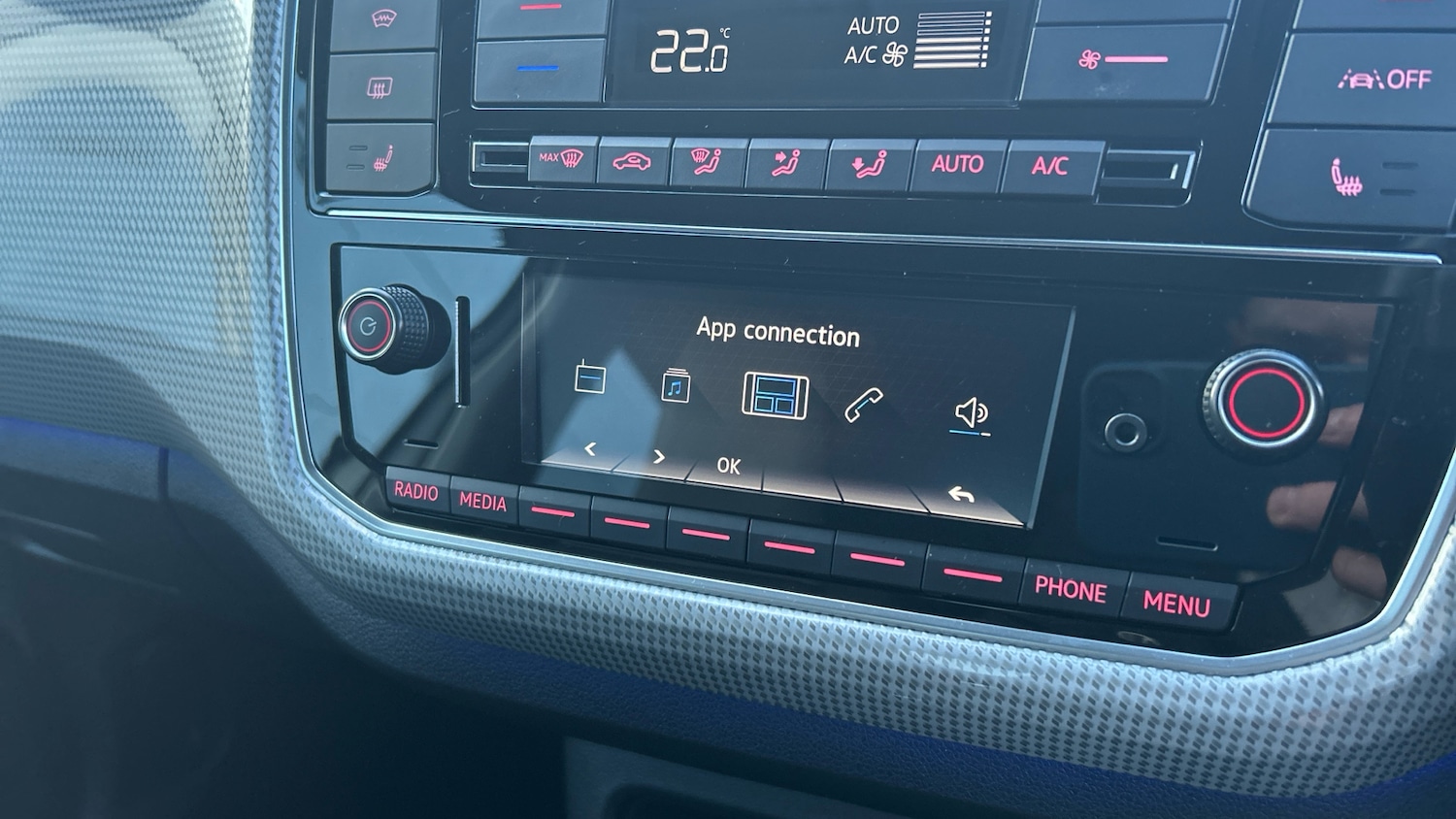 Used Volkswagen up! 2021 for sale - 77404473: Photo 24