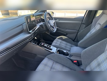 Used Volkswagen Golf 2025 for sale - 78392356: Photo