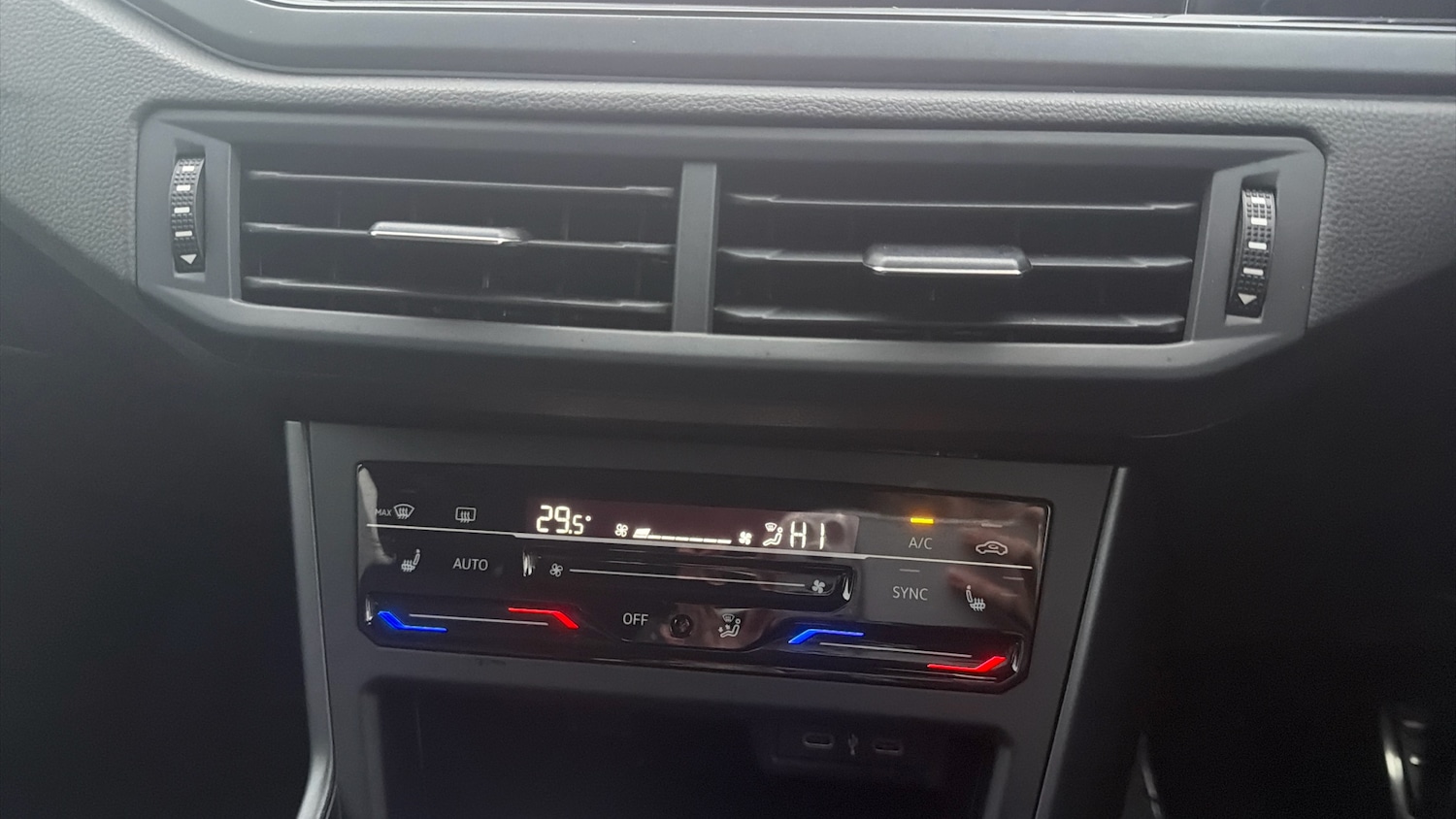 Used Volkswagen Taigo 2023 for sale - 77323812: Photo 13