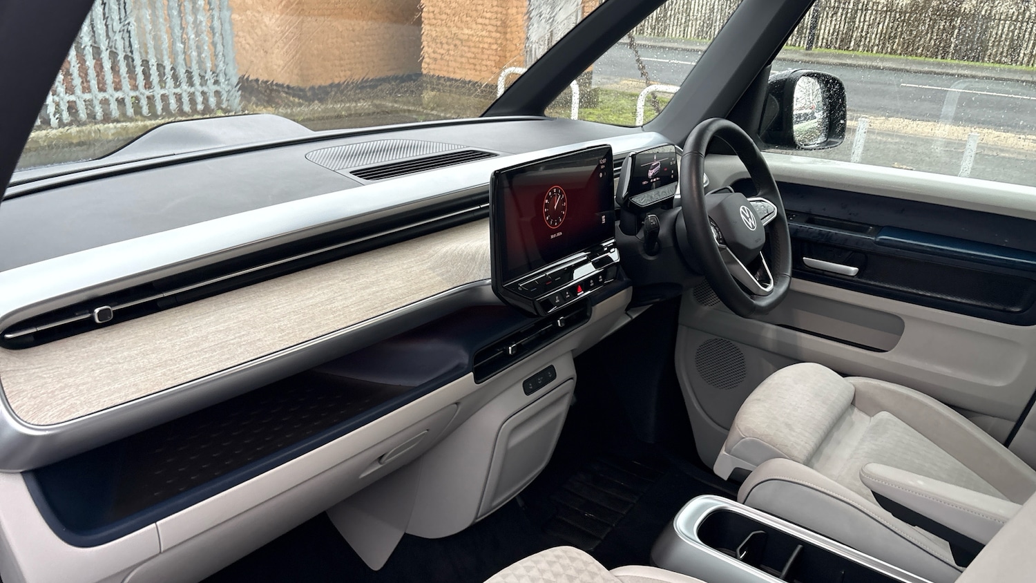 Used Volkswagen ID.Buzz 2023 for sale - 77404472: Photo 2