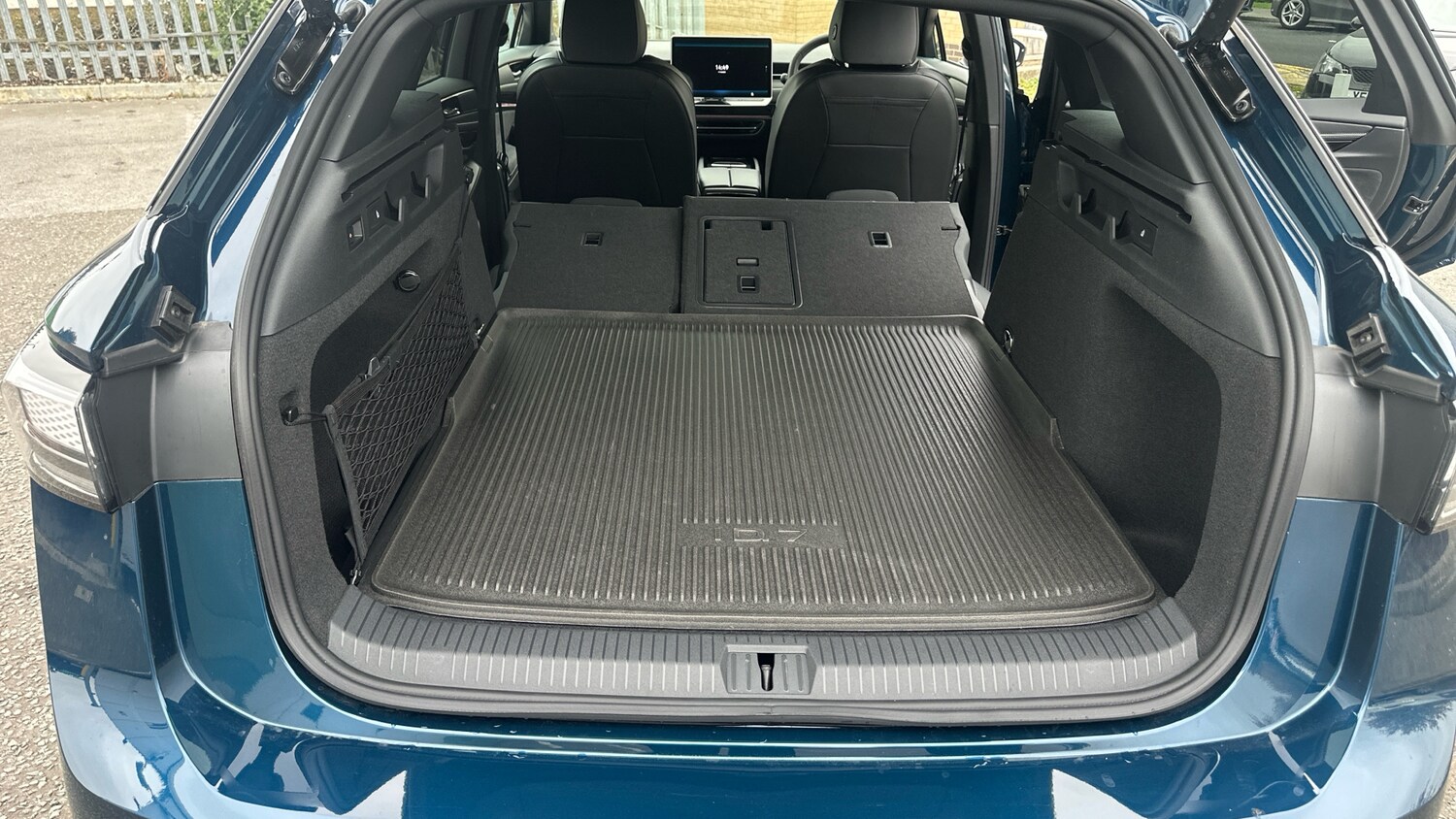 Used Volkswagen ID.7 2025 for sale - 76302114: Photo 27