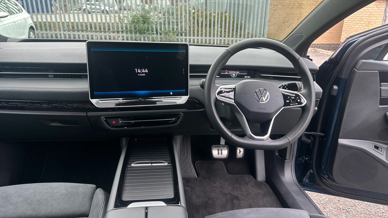 Used Volkswagen ID.7 2025 for sale - 76302114: Photo 9