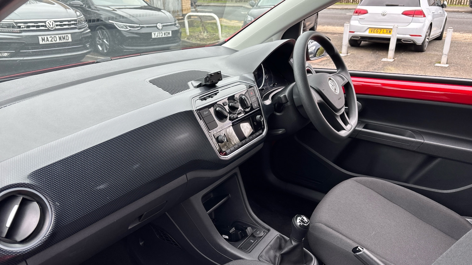 Used Volkswagen up! 2022 for sale - 77845172: Photo 2