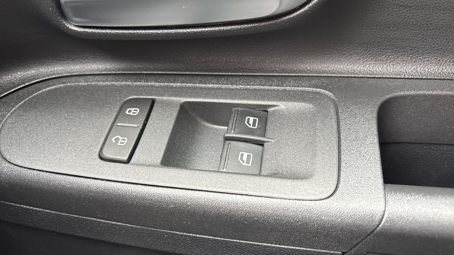 Used Volkswagen up! 2022 for sale - 77845172: Photo 26