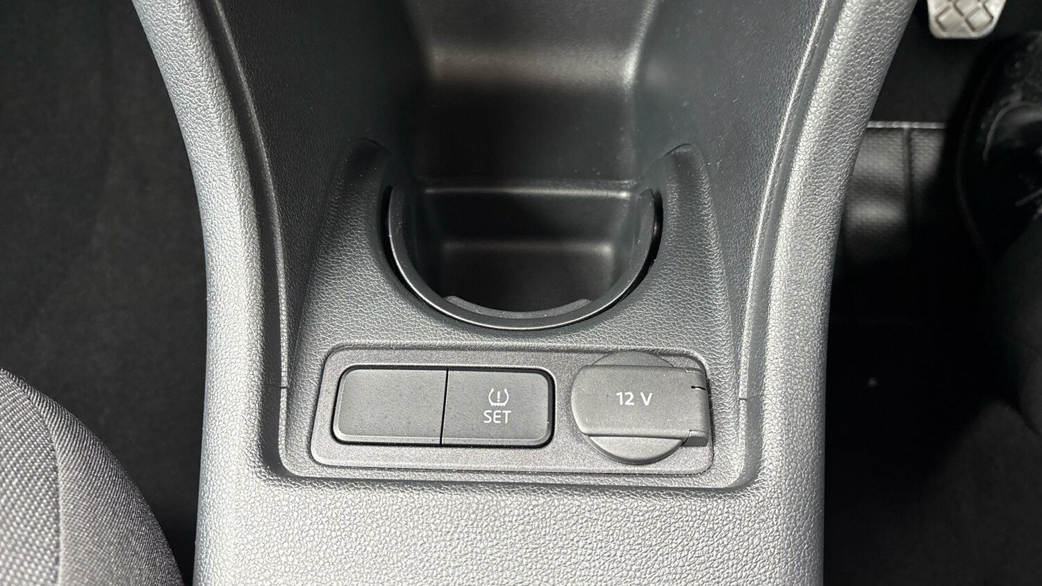 Used Volkswagen up! 2022 for sale - 77845172: Photo 27