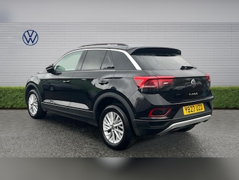 Used Volkswagen T-Roc 2022 for sale - 79467228: Photo