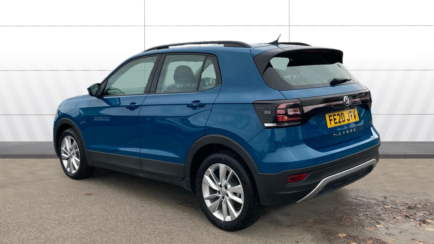 Used Volkswagen T-Cross 2020 for sale - 77679317: Photo 2