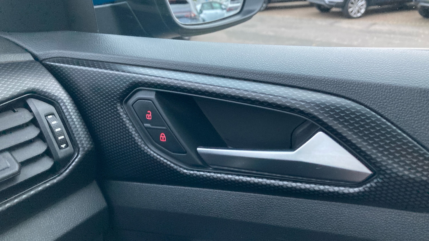 Used Volkswagen T-Cross 2020 for sale - 77679317: Photo 27