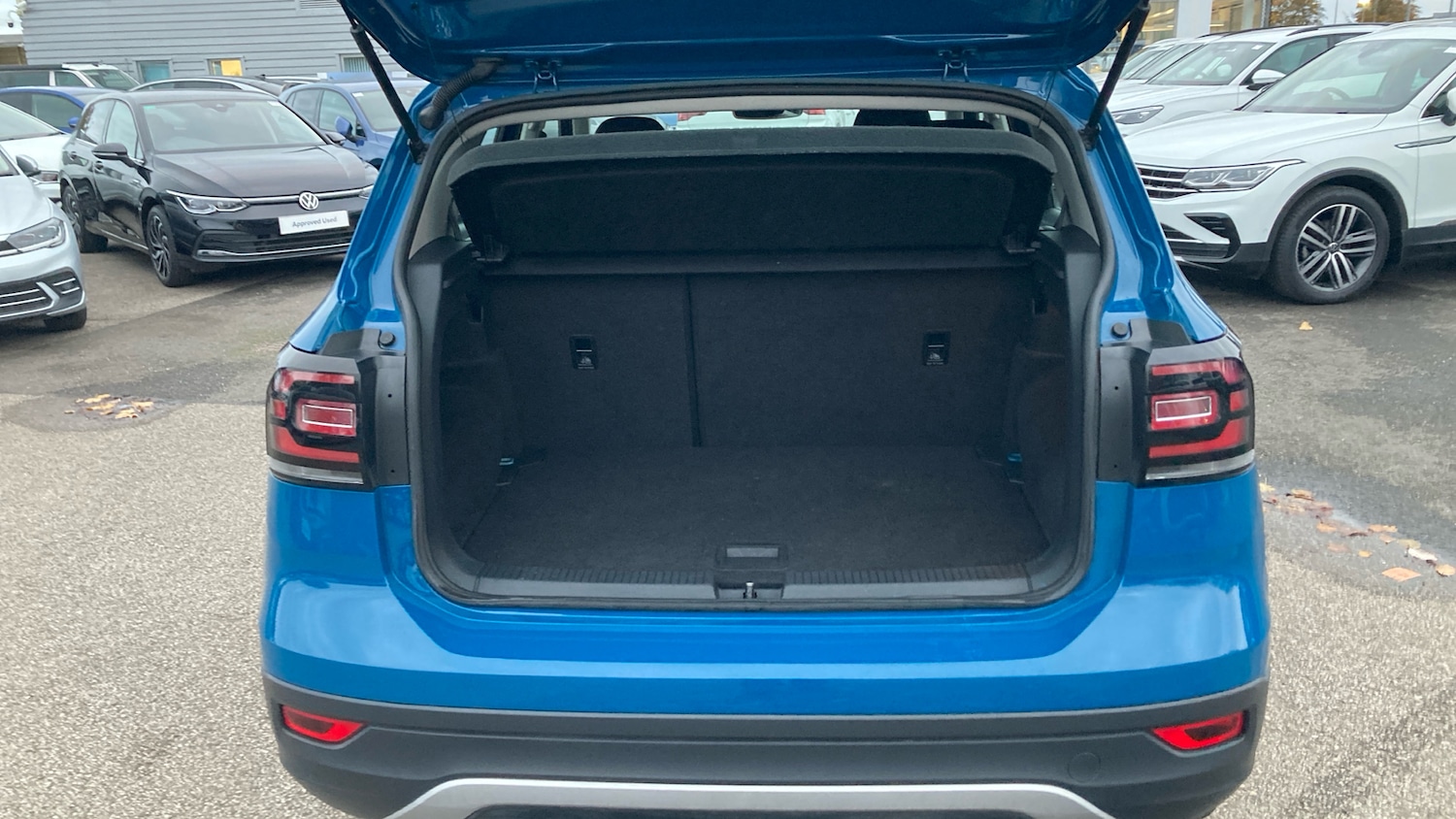 Used Volkswagen T-Cross 2020 for sale - 77679317: Photo 4