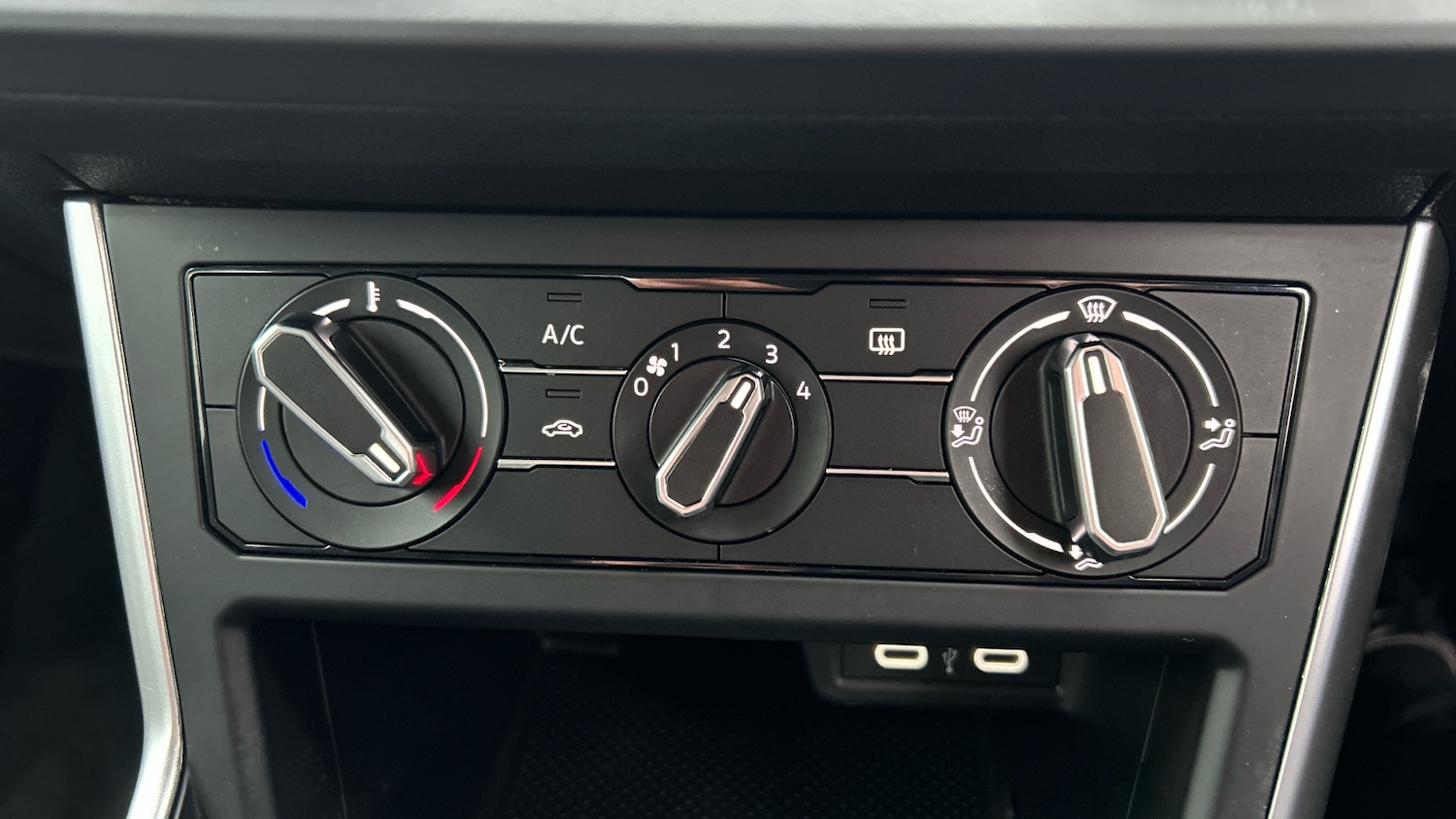 Used Volkswagen Polo 2024 for sale - 77323810: Photo 13