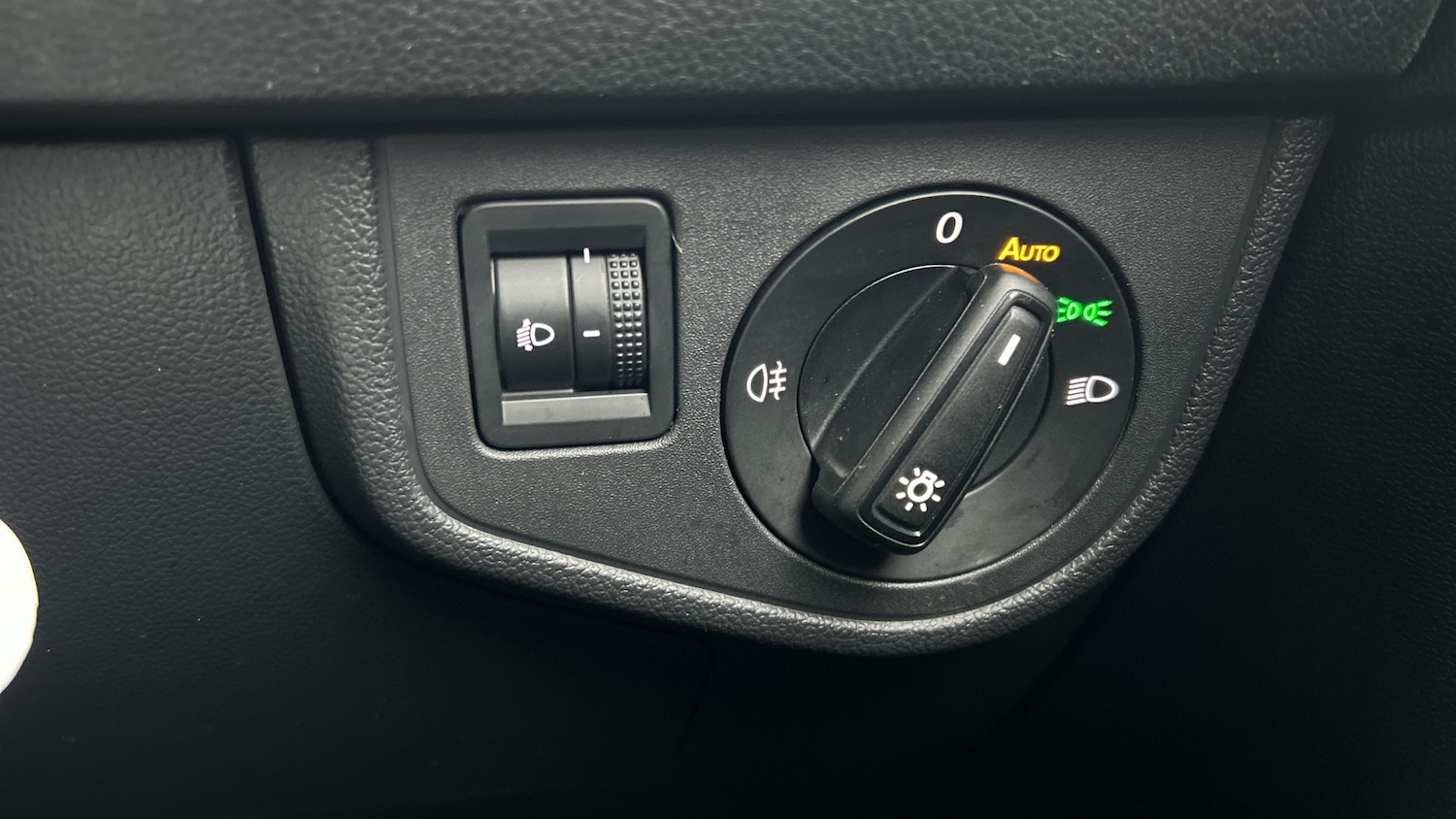 Used Volkswagen Polo 2024 for sale - 77323810: Photo 30