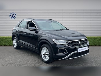 Used Volkswagen T-Roc 2024 for sale - 78039162: Photo