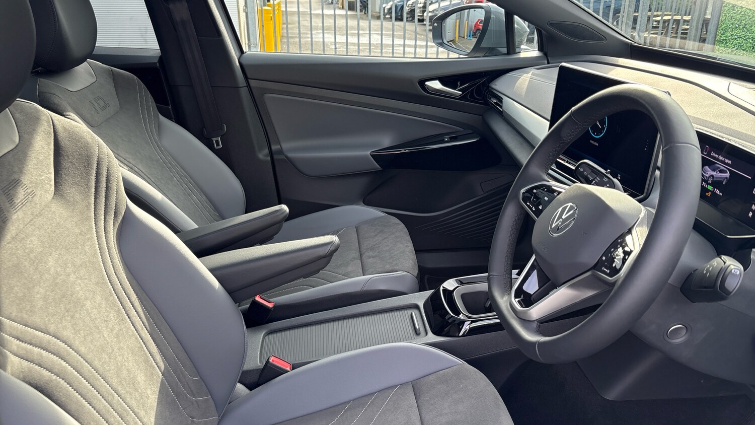 Used Volkswagen ID.4 2025 for sale - 77945282: Photo 15