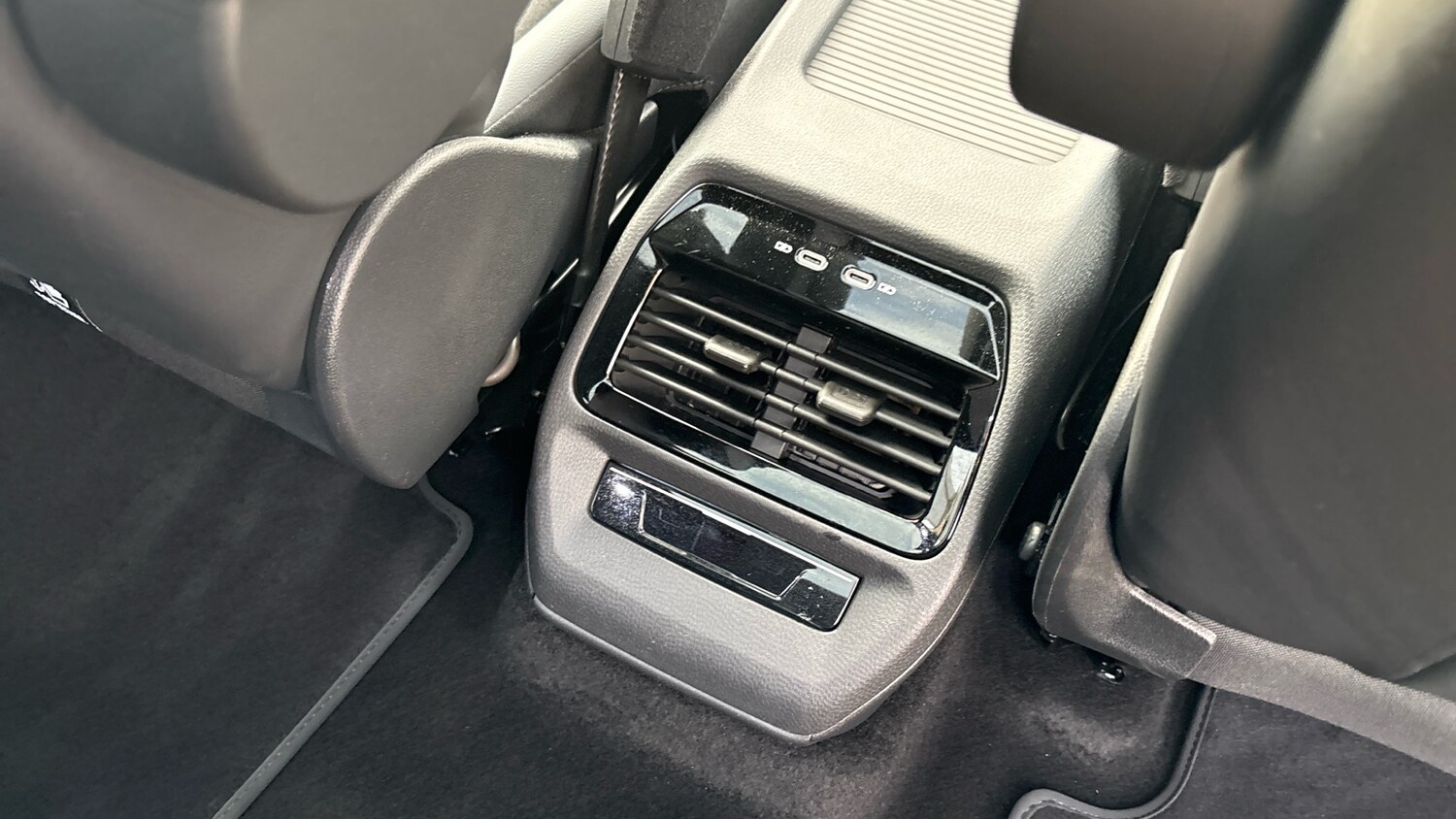 Used Volkswagen ID.4 2025 for sale - 77945282: Photo 32