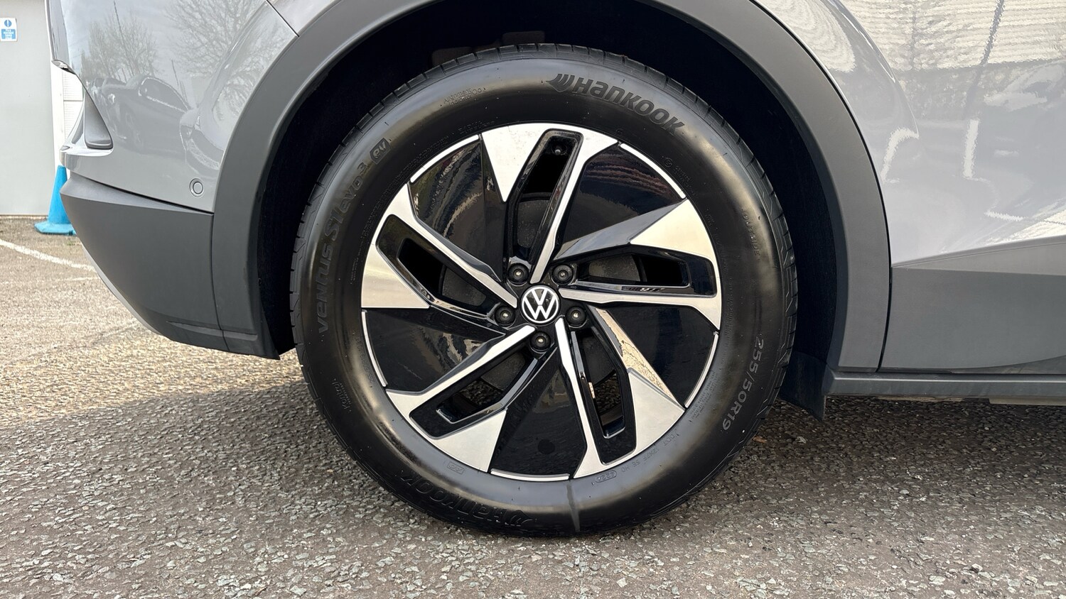 Used Volkswagen ID.4 2025 for sale - 77945282: Photo 5