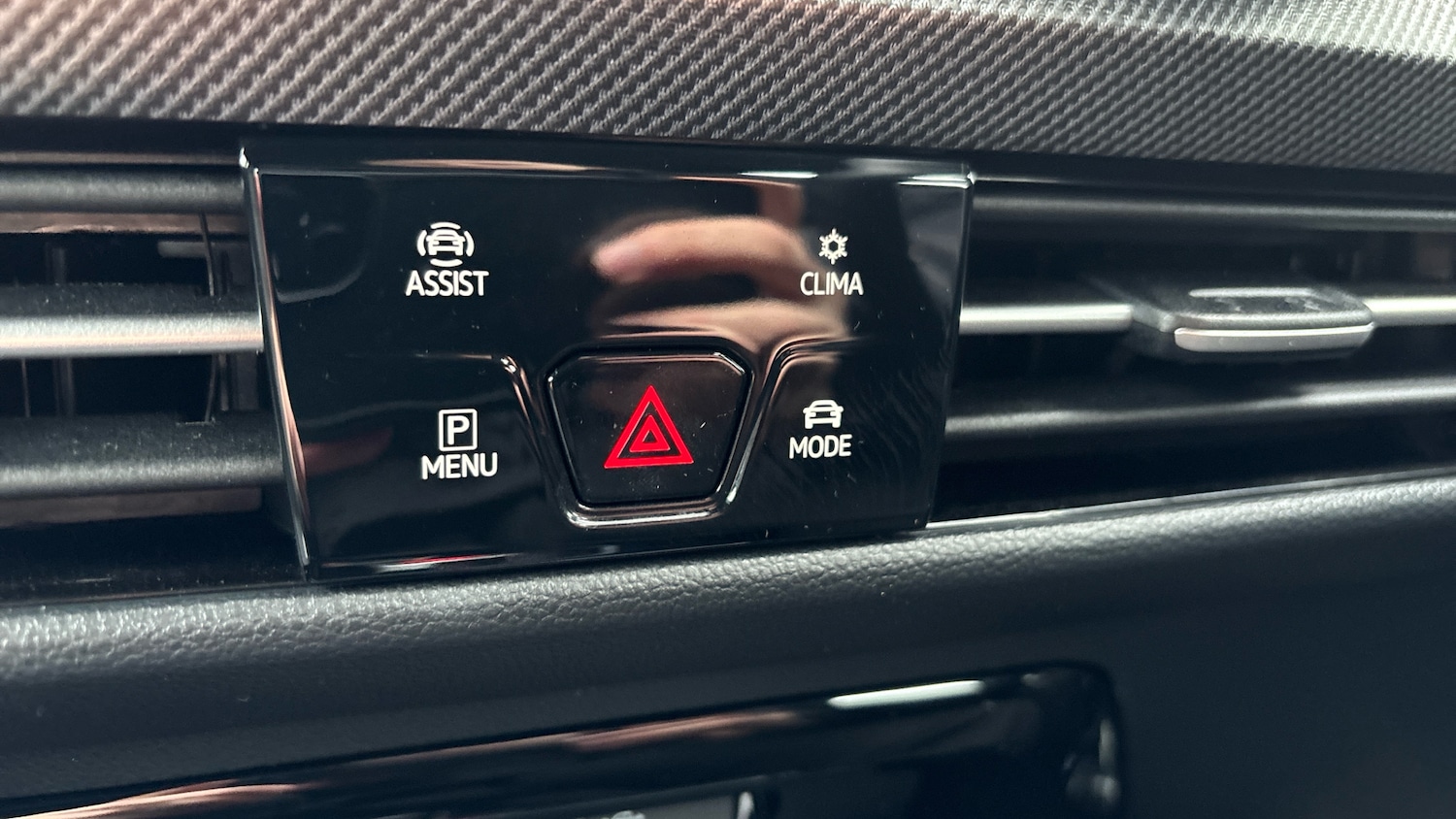 Used Volkswagen Golf 2025 for sale - 77323809: Photo 24