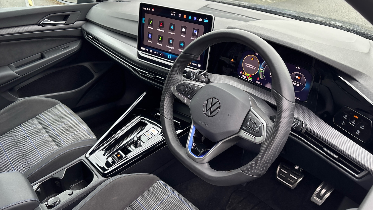 Used Volkswagen Golf 2025 for sale - 77323809: Photo 6