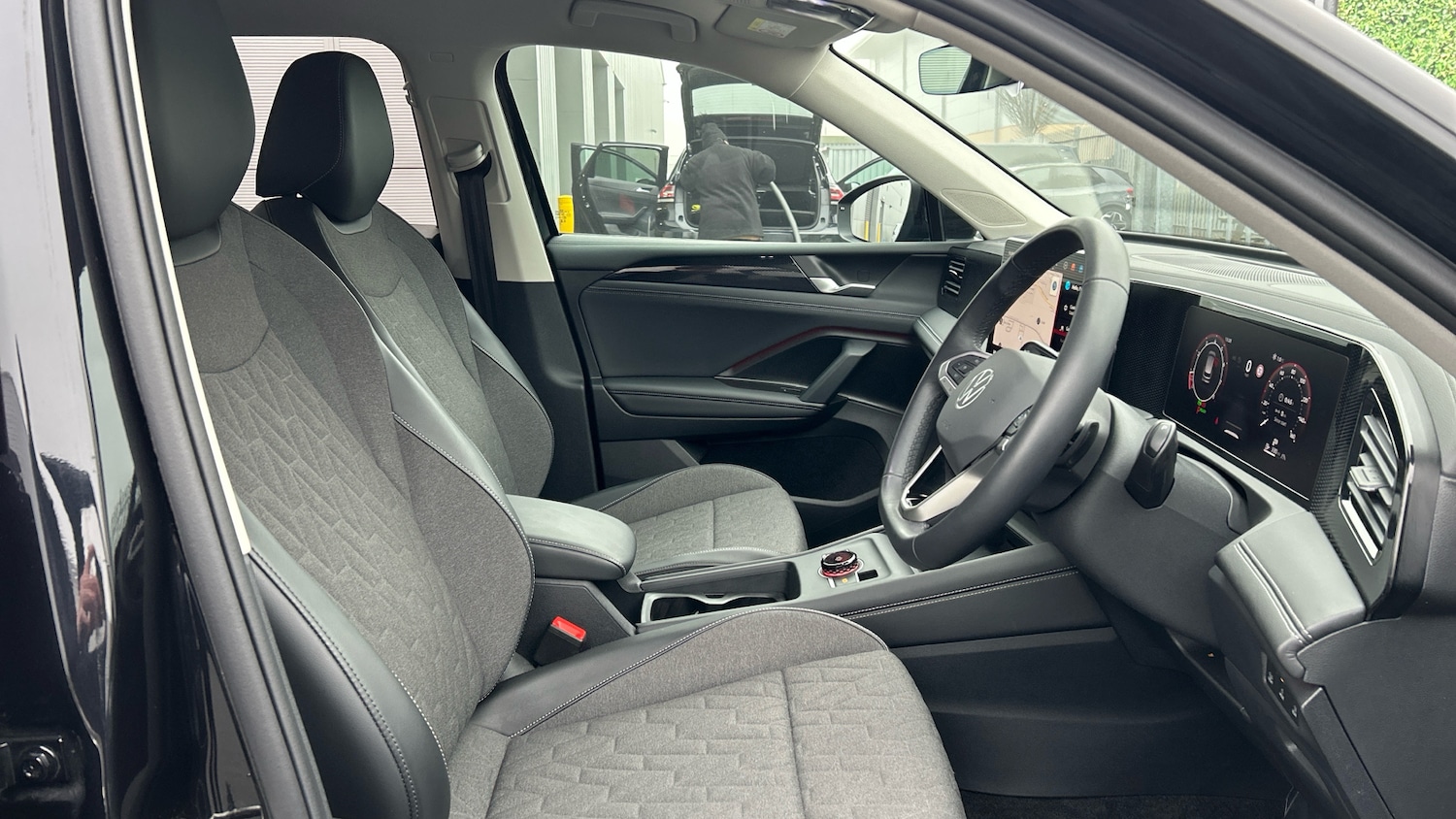 Used Volkswagen Tiguan 2024 for sale - 77434545: Photo 15