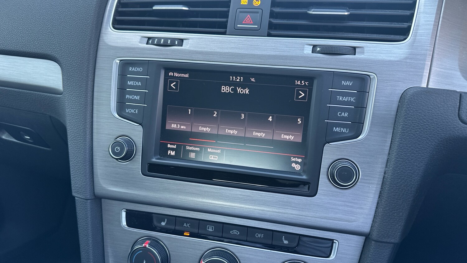 Used Volkswagen Golf 2016 for sale - 77997435: Photo 12