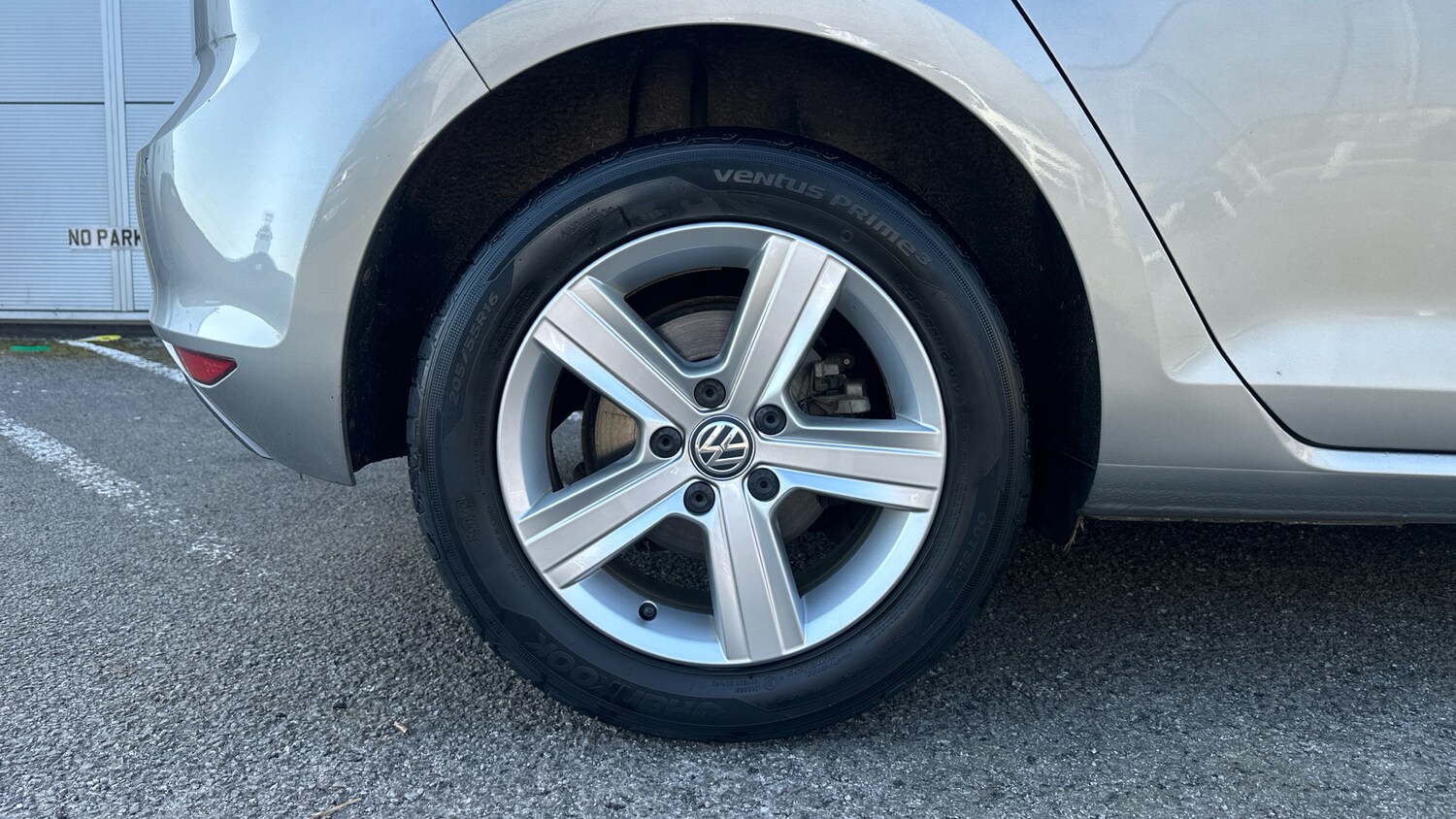 Used Volkswagen Golf 2016 for sale - 77997435: Photo 5