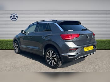 Used Volkswagen T-Roc 2021 for sale - 79545600: Photo