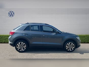 Used Volkswagen T-Roc 2021 for sale - 79545600: Photo