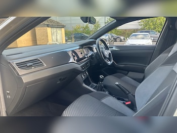 Used Volkswagen Polo 2018 for sale - 76980744: Photo