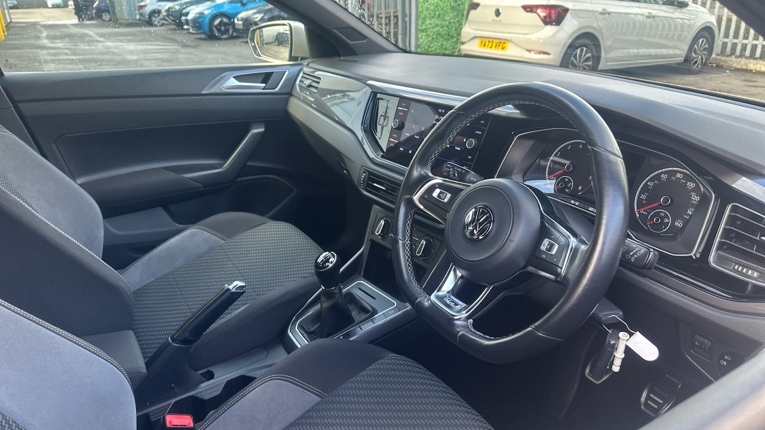 Used Volkswagen Polo 2018 for sale - 76980744: Photo 6