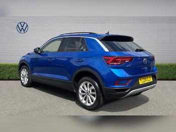 Used Volkswagen T-Roc 2024 for sale - 78869996: Photo