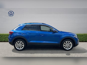 Used Volkswagen T-Roc 2024 for sale - 78869996: Photo