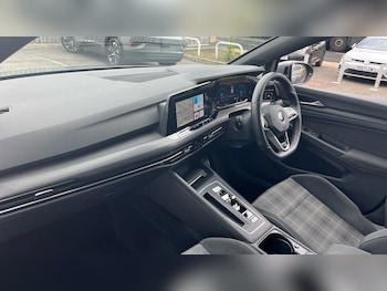 Used Volkswagen Golf 2022 for sale - 75584543: Photo