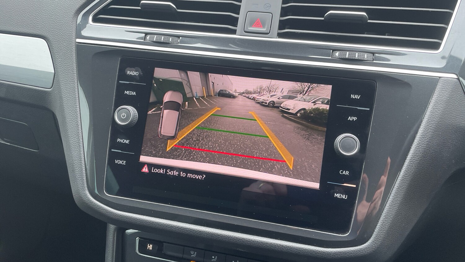 Used Volkswagen Tiguan 2020 for sale - 77460197: Photo 23