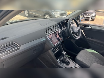 Used Volkswagen Tiguan 2023 for sale - 79329863: Photo