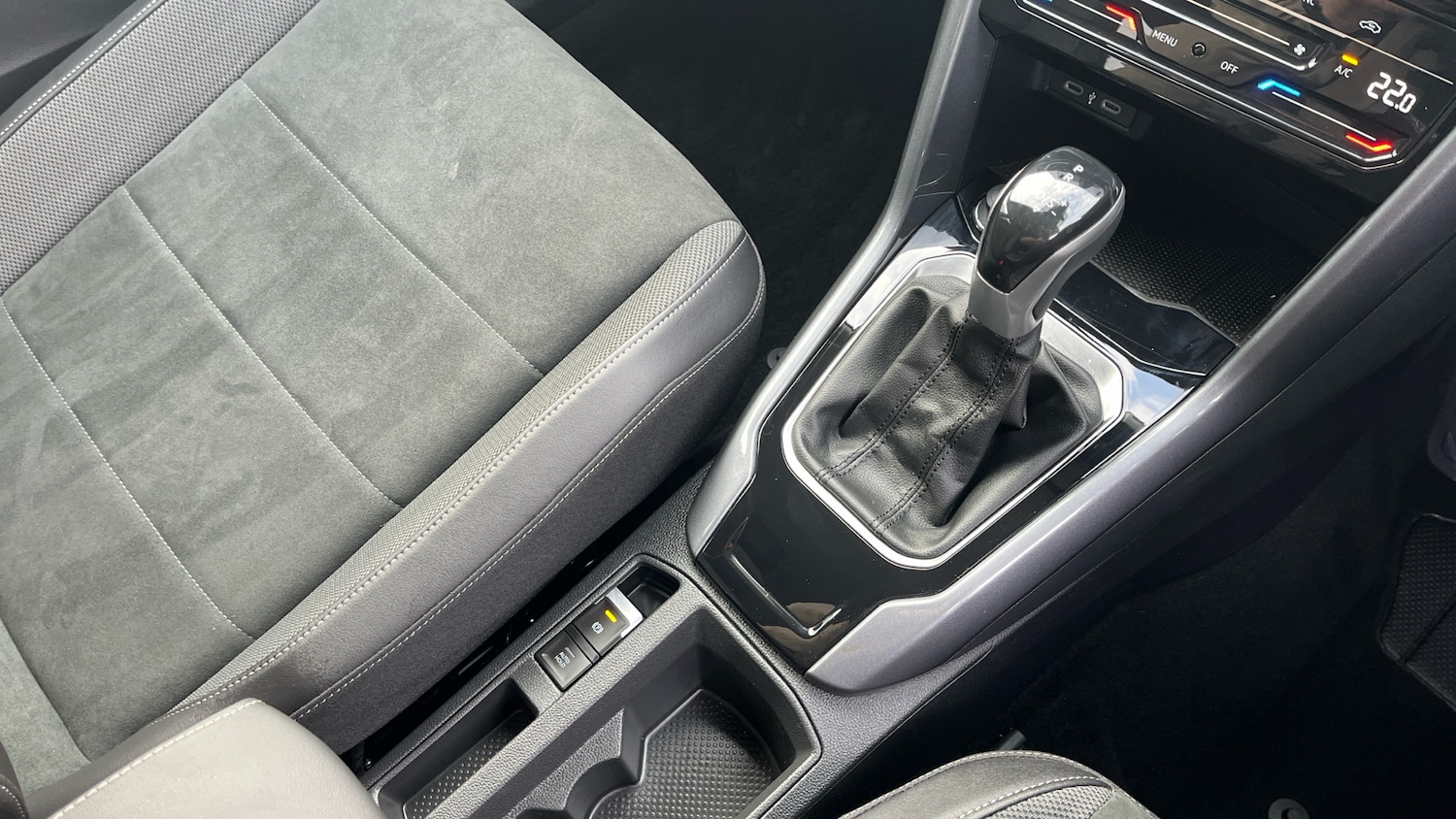 Used Volkswagen T-Roc 2024 for sale - 78039165: Photo 14