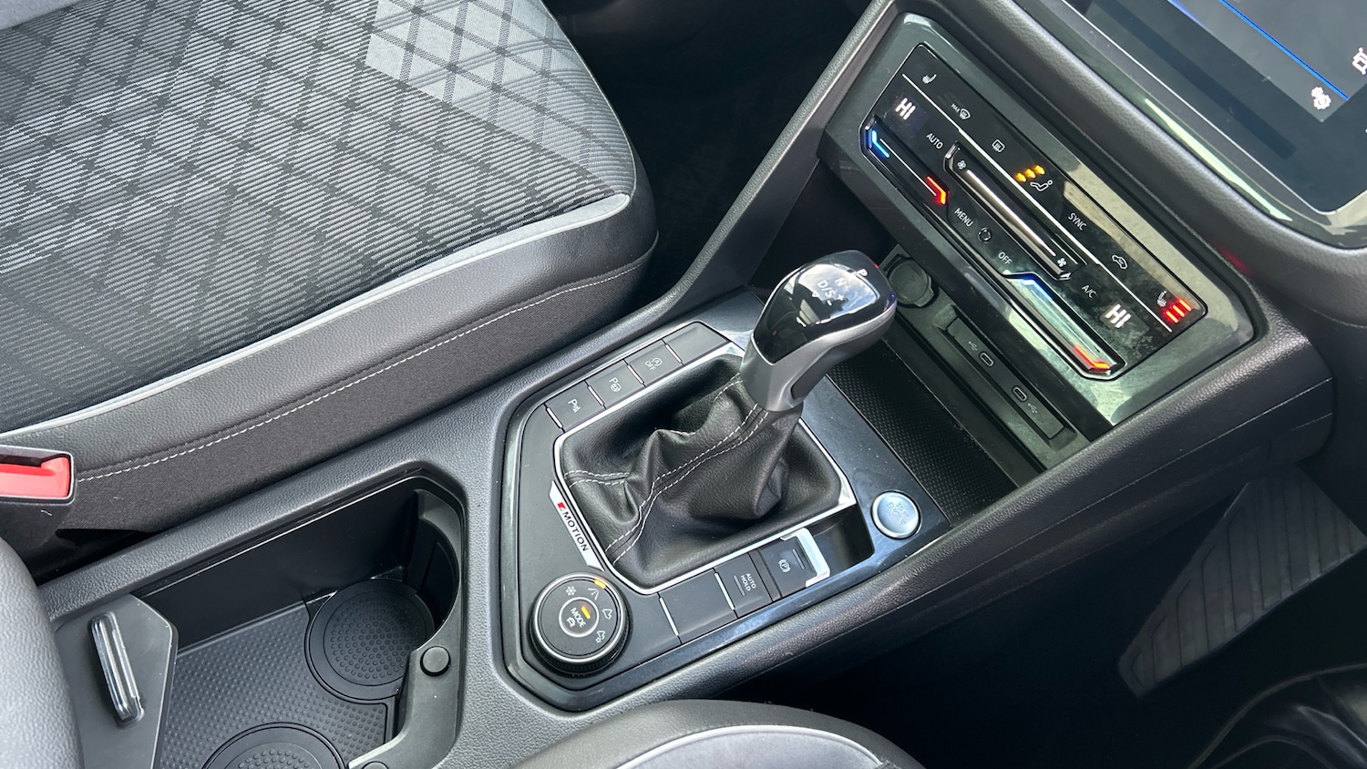 Used Volkswagen Tiguan 2022 for sale - 76892828: Photo 14