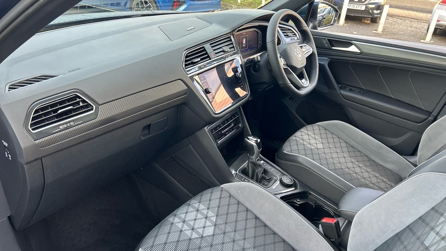 Used Volkswagen Tiguan 2022 for sale - 76892828: Photo 2